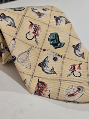 Cutter & Buck Fishing Tie Yellow Silk Fish Lures Novelty Angler Necktie